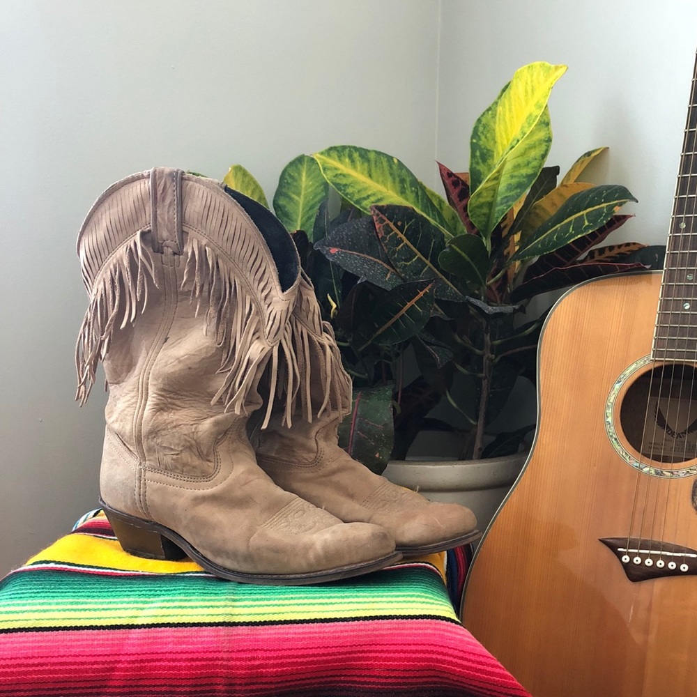 Women’s Fringe Boots